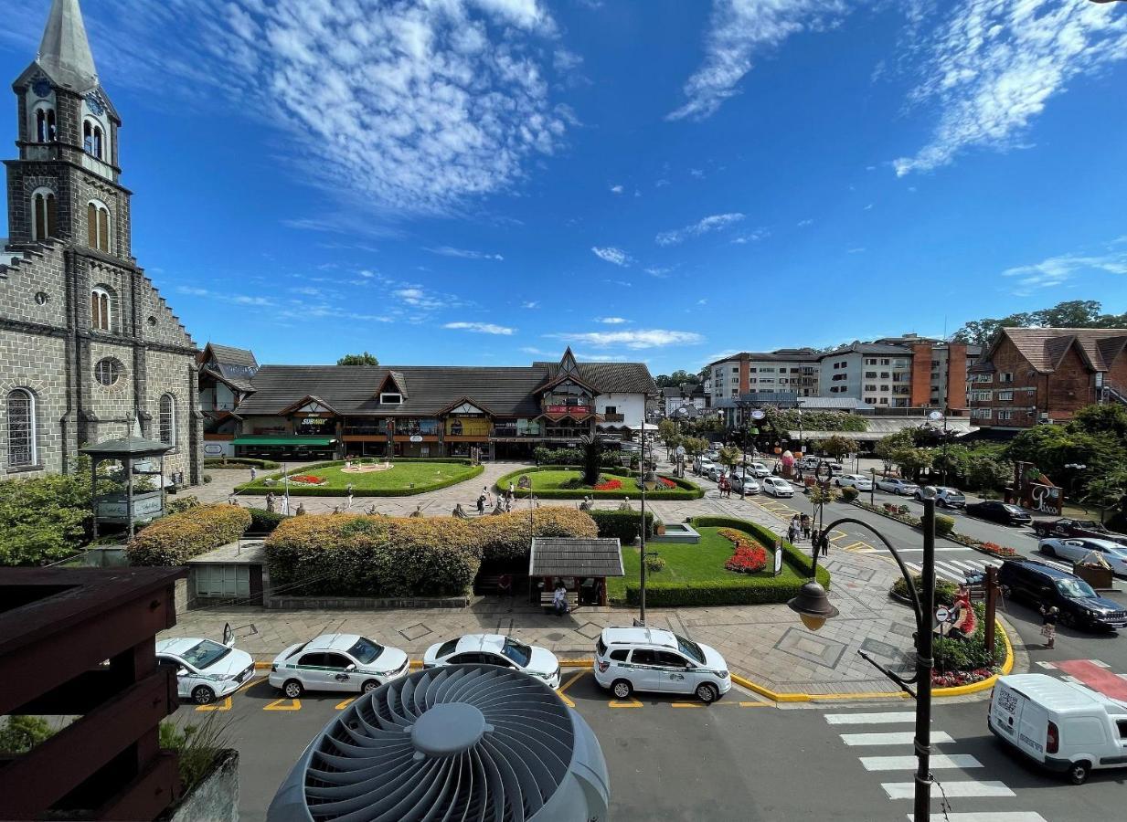 Apartamento Oppitz - No Coracao De Gramado Junto Da Rua Cobertaアパートメント エクステリア 写真